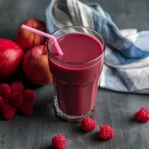 Energijski smoothie s prahom rdeče pese